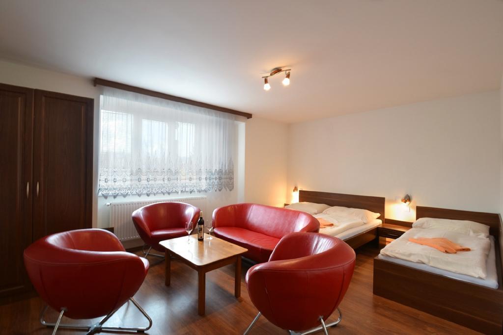 Hotel Flora Bešeňová Szoba fotó