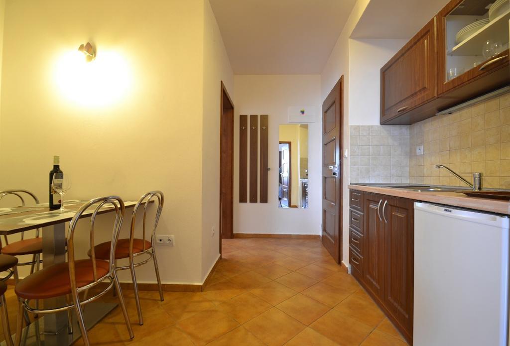Hotel Flora Bešeňová Kültér fotó