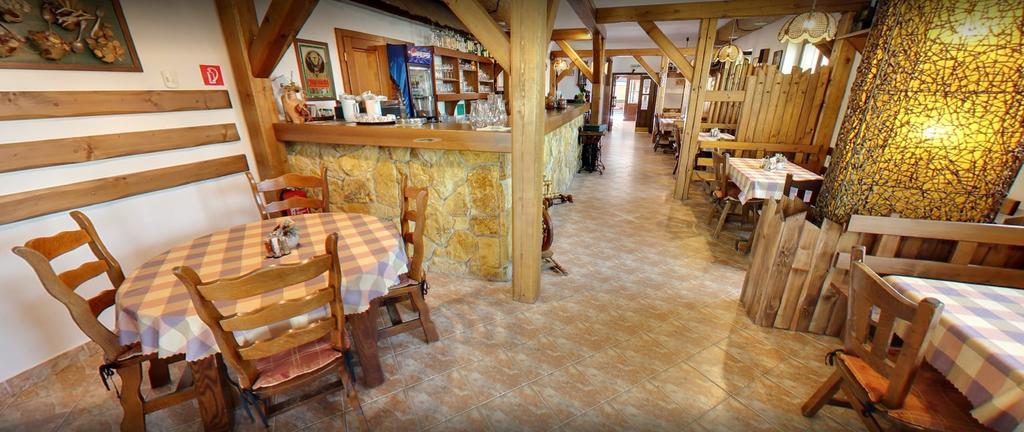 Hotel Flora Bešeňová Kültér fotó